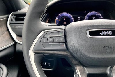 2027 Jeep Grand Cherokee L Laredo Altitude
