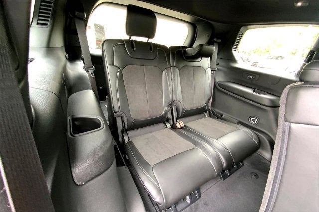 2027 Jeep Grand Cherokee L Laredo Altitude