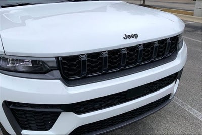 2027 Jeep Grand Cherokee L Laredo Altitude