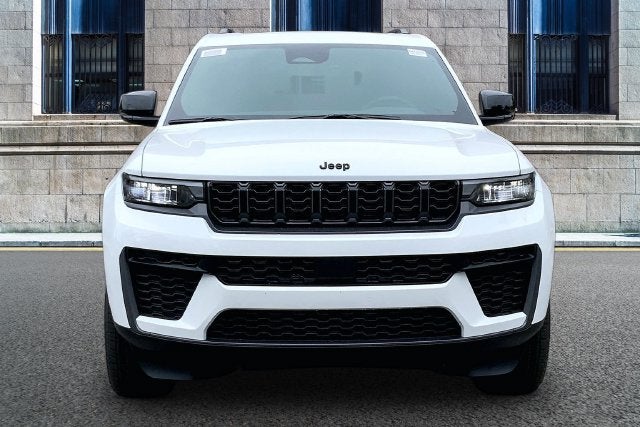 2027 Jeep Grand Cherokee L Laredo Altitude
