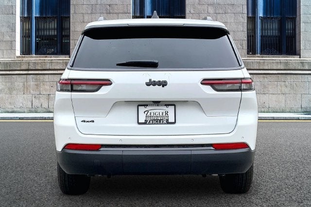 2027 Jeep Grand Cherokee L Laredo Altitude