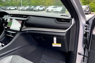 2026 Jeep Grand Cherokee L Laredo Altitude