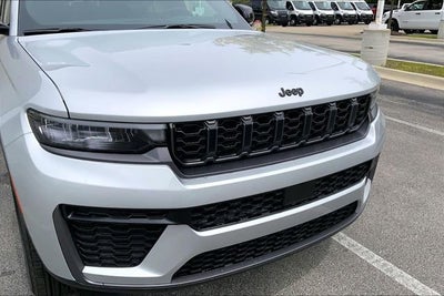 2026 Jeep Grand Cherokee L Laredo Altitude