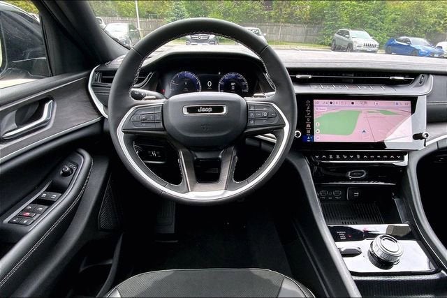 2026 Jeep Grand Cherokee L Laredo Altitude