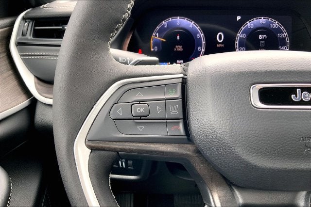 2027 Jeep Grand Cherokee L Laredo Altitude