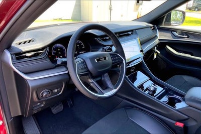 2026 Jeep Grand Cherokee L Laredo Altitude