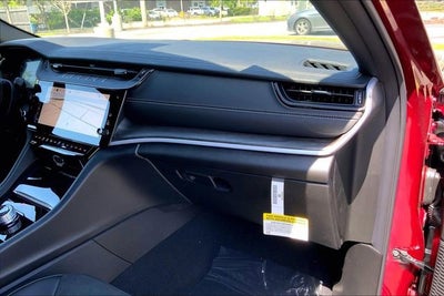 2026 Jeep Grand Cherokee L Laredo Altitude