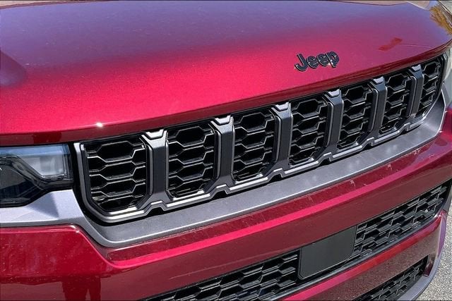 2026 Jeep Grand Cherokee L Laredo Altitude