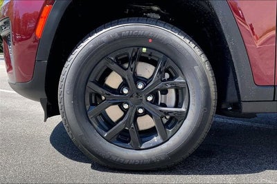 2026 Jeep Grand Cherokee L Laredo Altitude