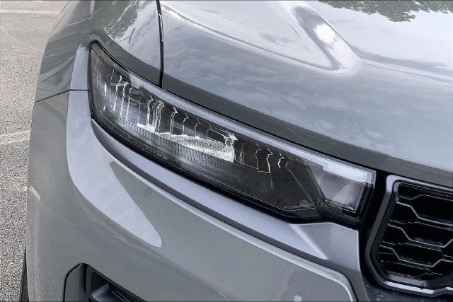 2027 Jeep Grand Cherokee L Laredo Altitude