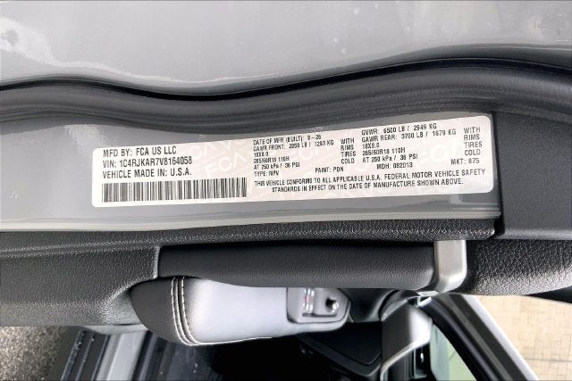 2027 Jeep Grand Cherokee L Laredo Altitude