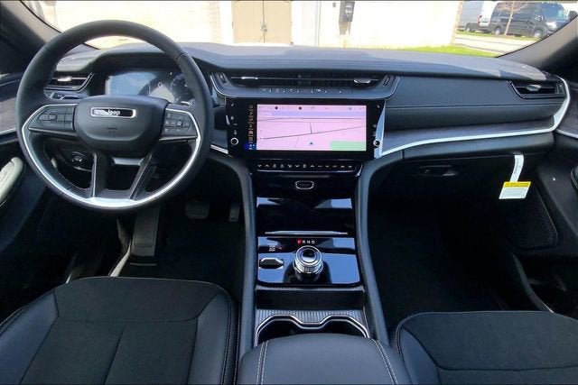 2026 Jeep Grand Cherokee L Laredo Altitude