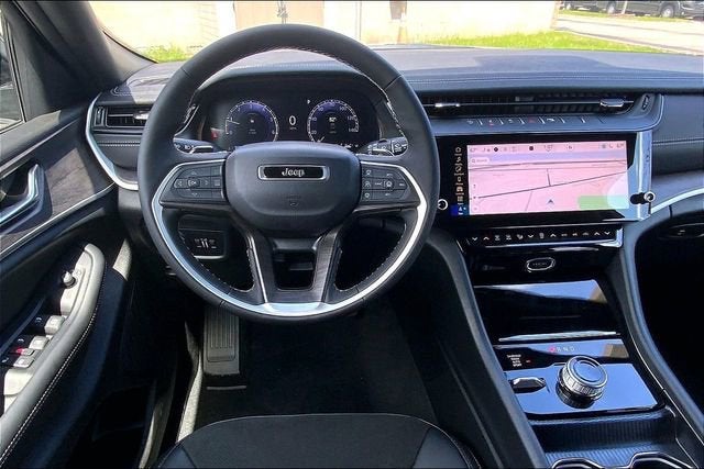 2026 Jeep Grand Cherokee L Laredo Altitude