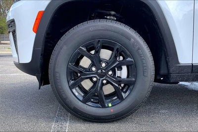 2026 Jeep Grand Cherokee L Laredo Altitude