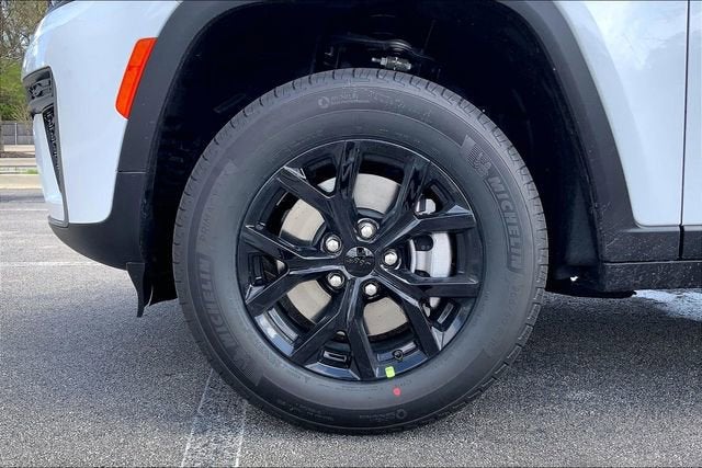 2026 Jeep Grand Cherokee L Laredo Altitude