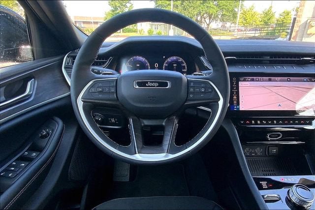 2026 Jeep Grand Cherokee L Laredo Altitude