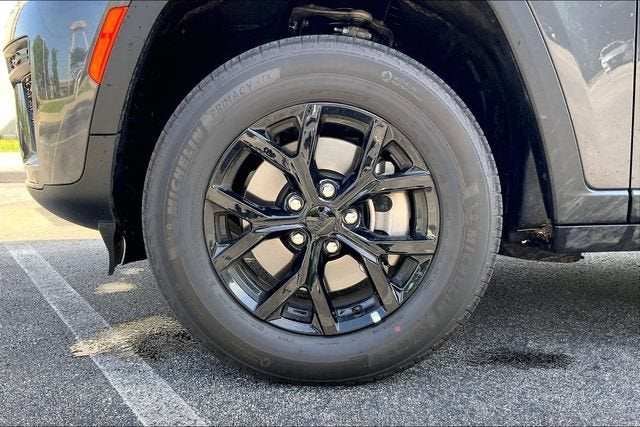 2026 Jeep Grand Cherokee L Laredo Altitude