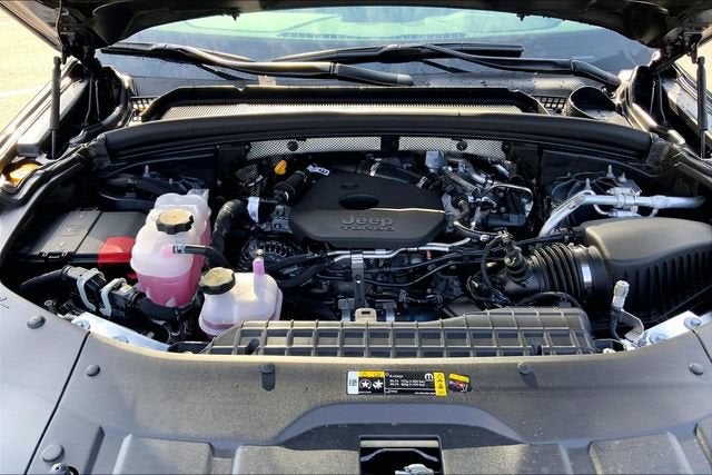 2026 Jeep Grand Cherokee L Laredo Altitude
