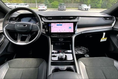 2026 Jeep Grand Cherokee L Laredo Altitude