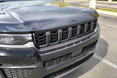 2026 Jeep Grand Cherokee L Laredo Altitude