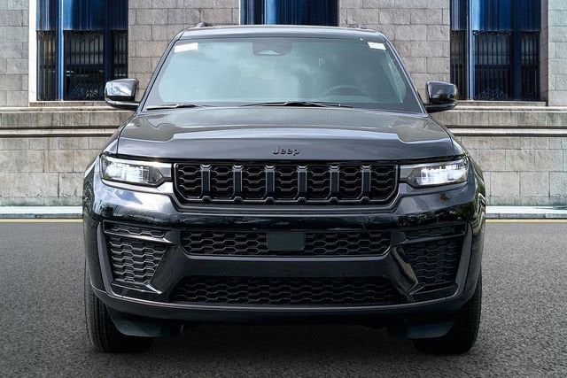 2026 Jeep Grand Cherokee L Laredo Altitude