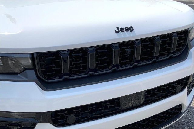 2027 Jeep Grand Cherokee L Limited Reserve