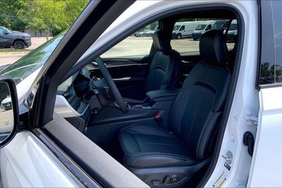 2027 Jeep Grand Cherokee L Limited Reserve