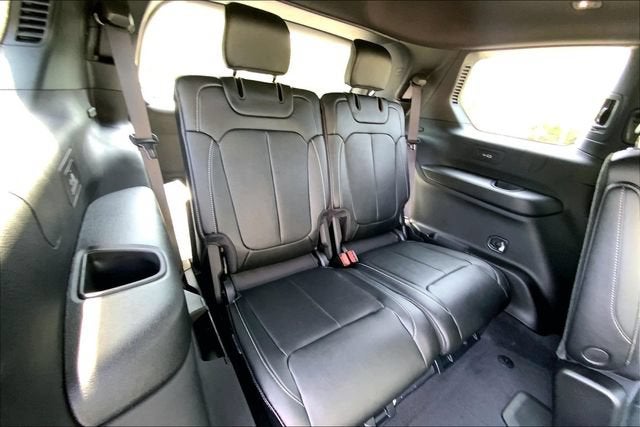 2027 Jeep Grand Cherokee L Limited Reserve
