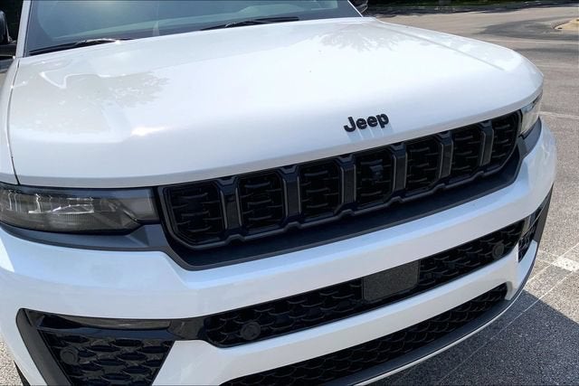 2027 Jeep Grand Cherokee L Limited Reserve