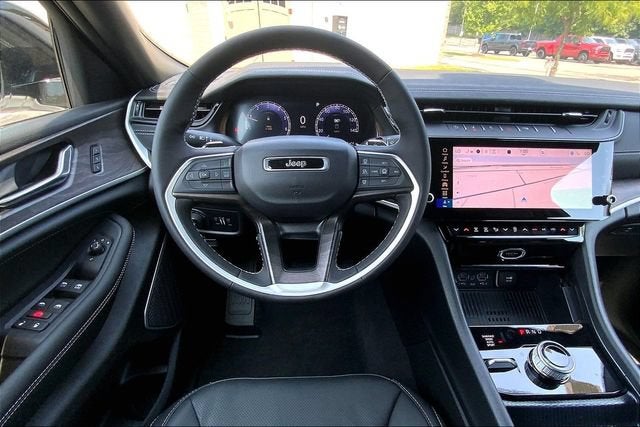2027 Jeep Grand Cherokee L Limited Reserve