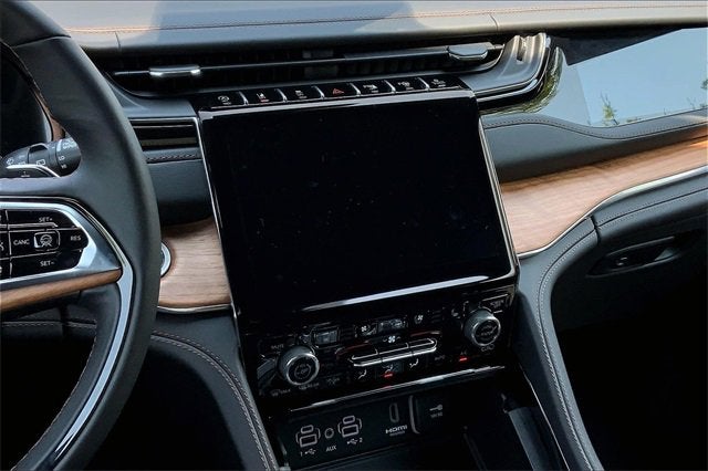 2025 Jeep Grand Cherokee L Summit Reserve