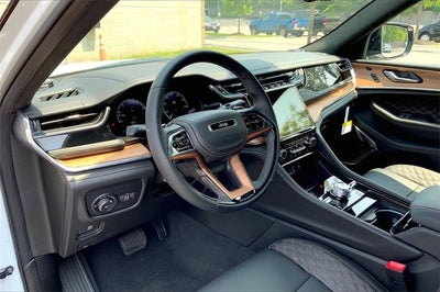 2025 Jeep Grand Cherokee L Summit Reserve