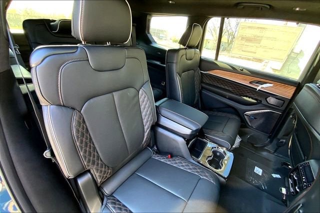 2026 Jeep Grand Cherokee L Summit