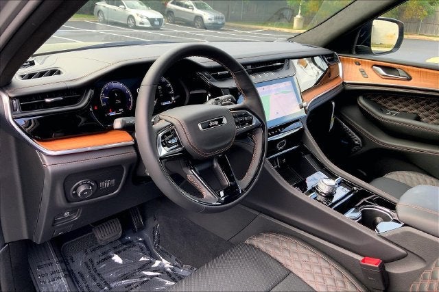 2027 Jeep Grand Cherokee L Summit