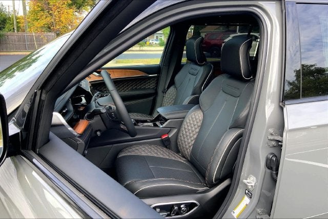 2027 Jeep Grand Cherokee L Summit