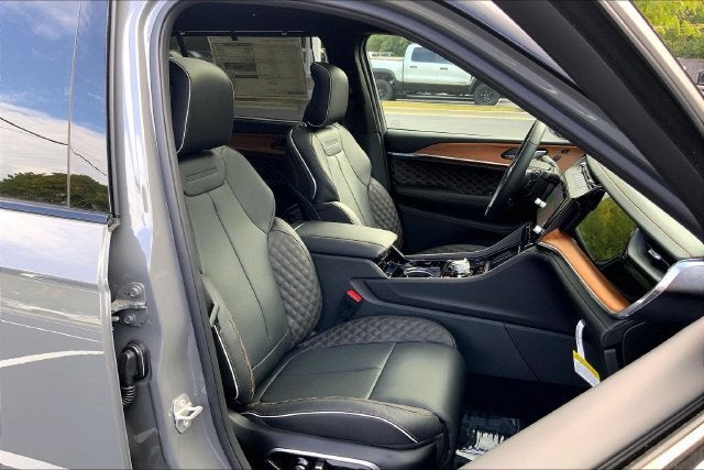 2027 Jeep Grand Cherokee L Summit