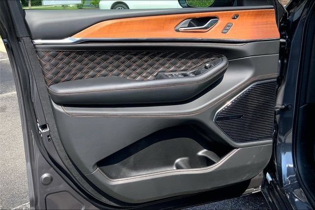 2026 Jeep Grand Cherokee L Summit