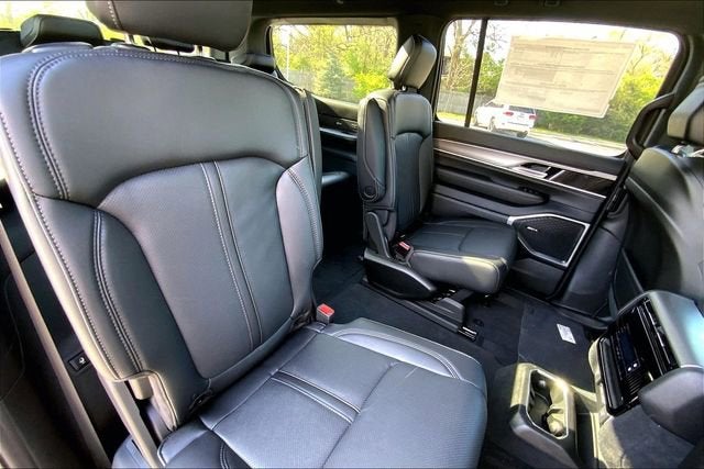 2026 Jeep Grand Wagoneer Upland