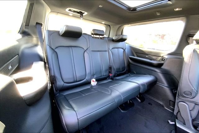 2026 Jeep Grand Wagoneer Upland
