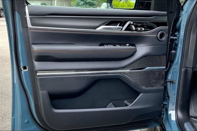 2026 Jeep Grand Wagoneer Summit Reserve