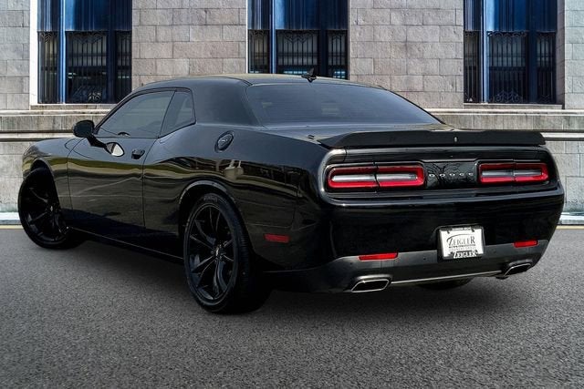 2018 Dodge Challenger SXT Plus