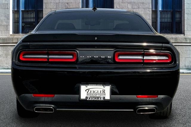 2018 Dodge Challenger SXT Plus