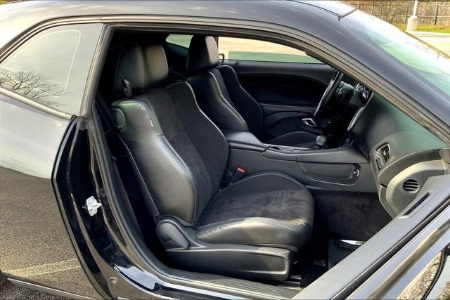 2018 Dodge Challenger SXT Plus