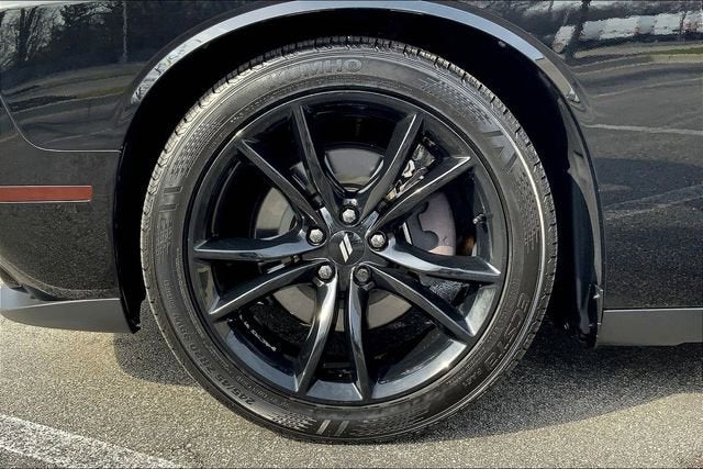 2018 Dodge Challenger SXT Plus