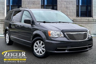 2015 Chrysler Town & Country LX