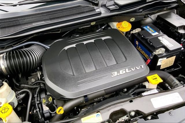 2015 Chrysler Town & Country LX