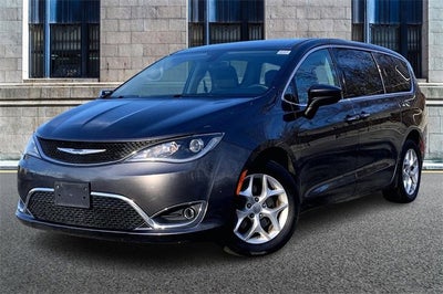 2017 Chrysler Pacifica Touring Plus