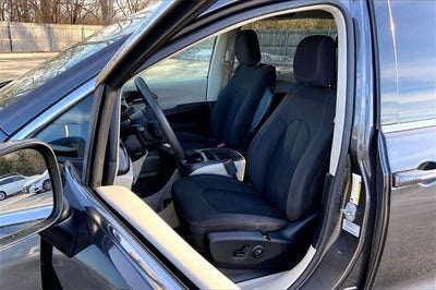 2017 Chrysler Pacifica Touring Plus