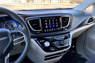 2017 Chrysler Pacifica Touring Plus