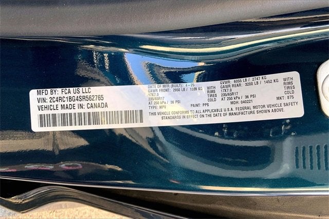 2025 Chrysler Pacifica Select